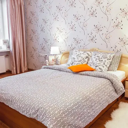 Luxe Apartcomplex исторический центр